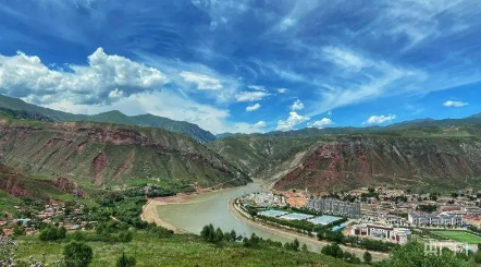 玛沁东倾沟东柯河村乡村生态旅游产业发展建设项目